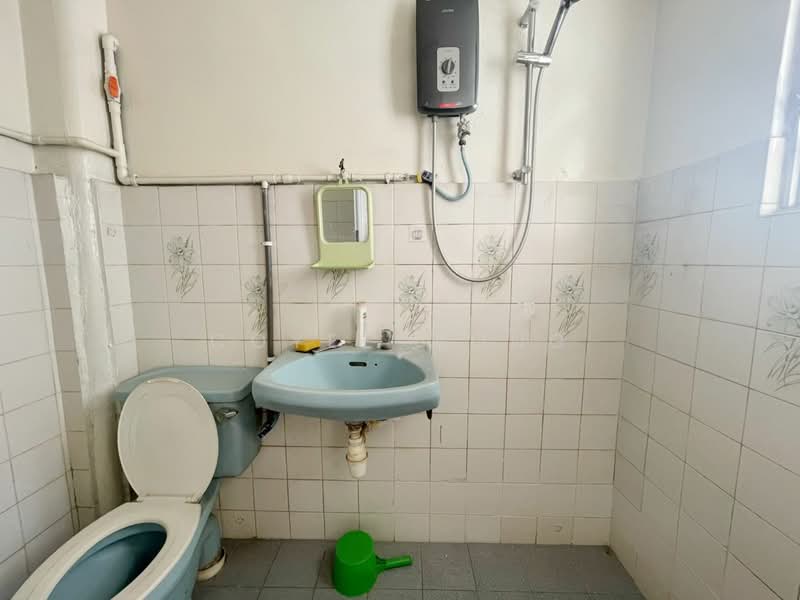 Rumah Teres 2 Tingkat untuk Dijual di Bandar Menjalara (Kuala Lumpur) - Coyee Wong - Bathroom - PropertyGuru.com.my