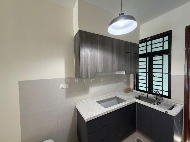 Rumah Teres 1 Tingkat untuk Dijual di Ulu Tiram (Johor) - Bernice Tee - Kitchen - PropertyGuru.com.my