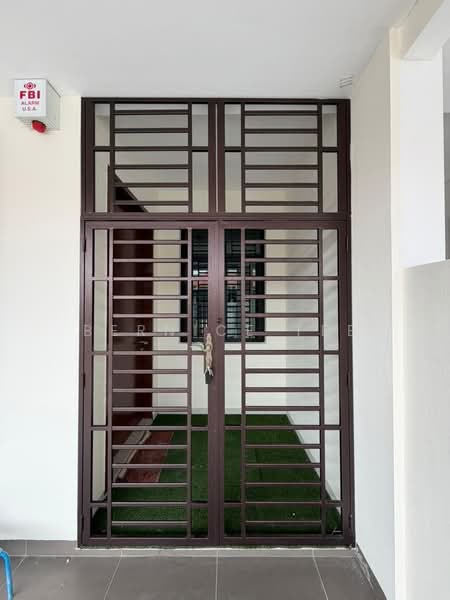 Rumah Teres 1 Tingkat untuk Dijual di Ulu Tiram (Johor) - Bernice Tee - Entrance - PropertyGuru.com.my