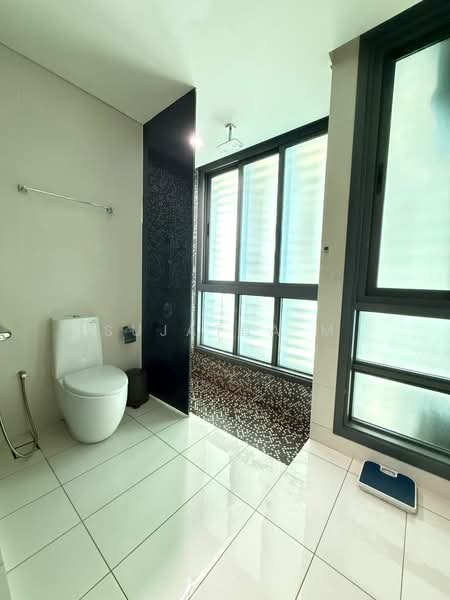Servis Apartment untuk Disewa di Vogue Suites One - Sujatha M - Bathroom - PropertyGuru.com.my