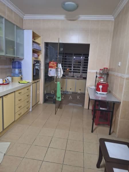 2-storey Terraced House for Sale in Putra Heights (Subang Jaya) - Ridhwan Razak - Kitchen - PropertyGuru.com.my