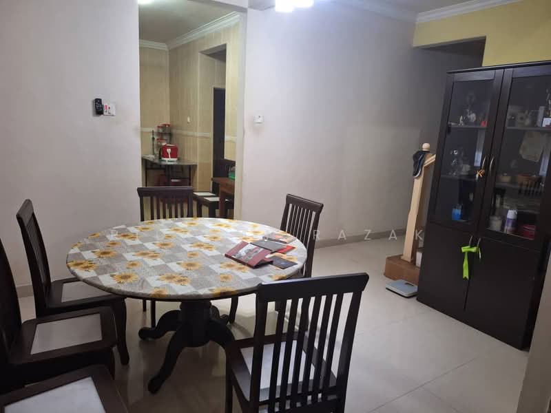 2-storey Terraced House for Sale in Putra Heights (Subang Jaya) - Ridhwan Razak - Dining Room - PropertyGuru.com.my