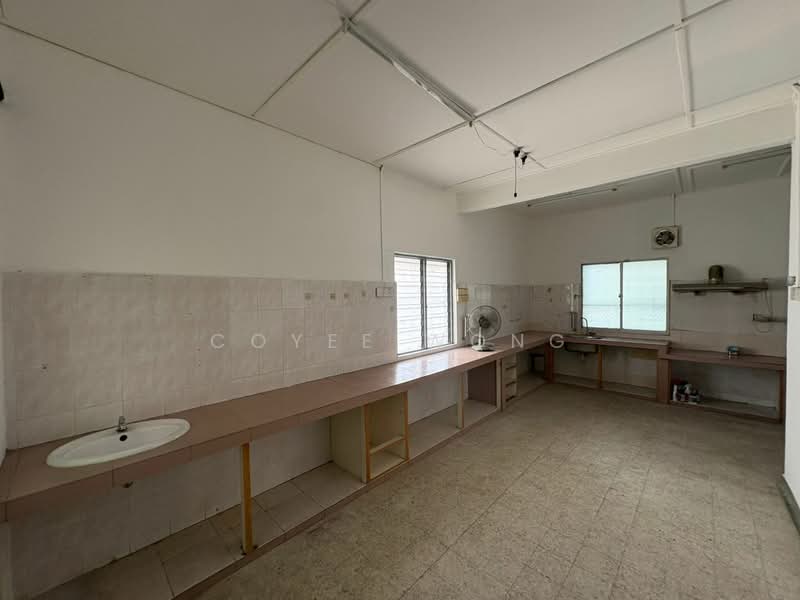 1-storey Terraced House for Sale in Kepong Baru (Kepong) - Coyee Wong - Kitchen - PropertyGuru.com.my