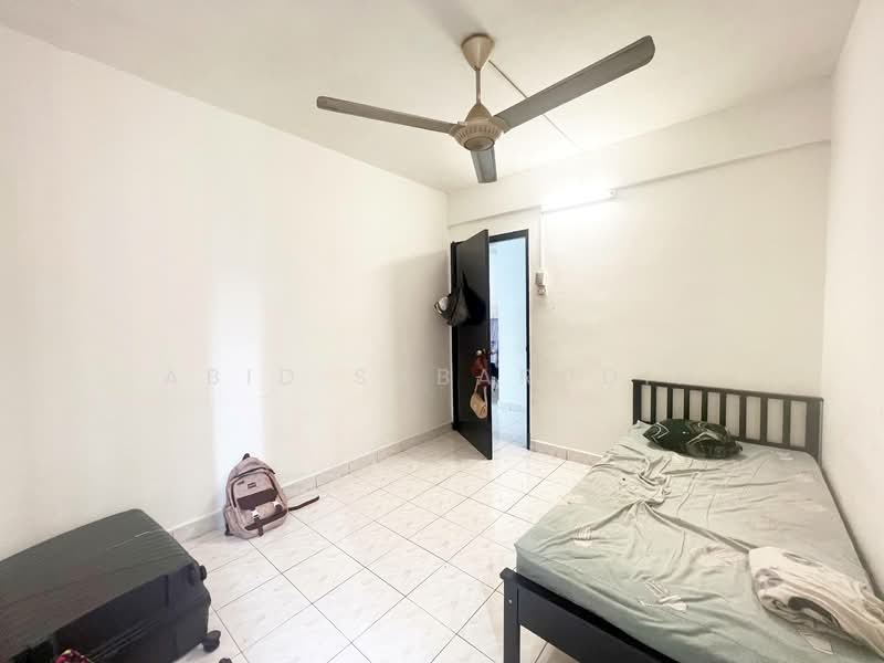 Kondominium untuk Dijual di Idaman Sutera - Abid Sabarudin - Bedroom - PropertyGuru.com.my