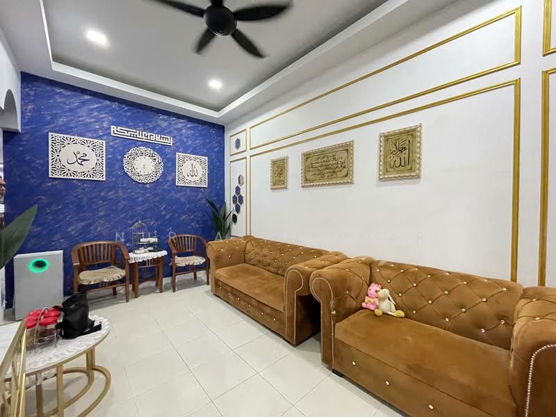 Rumah Teres 1 Tingkat untuk Dijual di Shah Alam (Selangor) - Nur Alia Omar - Living Room - PropertyGuru.com.my