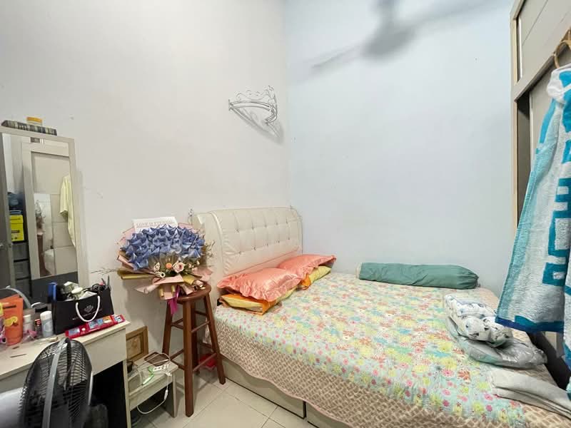 Rumah Teres 1 Tingkat untuk Dijual di Shah Alam (Selangor) - Nur Alia Omar - Bedroom - PropertyGuru.com.my