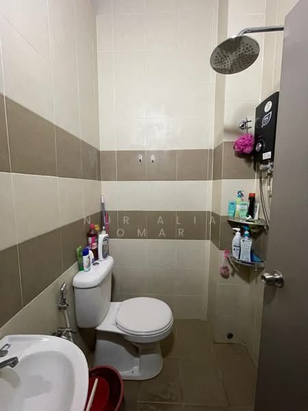 Rumah Teres 1 Tingkat untuk Dijual di Shah Alam (Selangor) - Nur Alia Omar - Bathroom - PropertyGuru.com.my