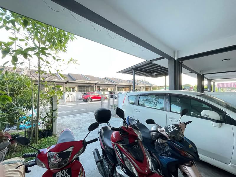 Rumah Teres 1 Tingkat untuk Dijual di Shah Alam (Selangor) - Nur Alia Omar - Exterior - PropertyGuru.com.my