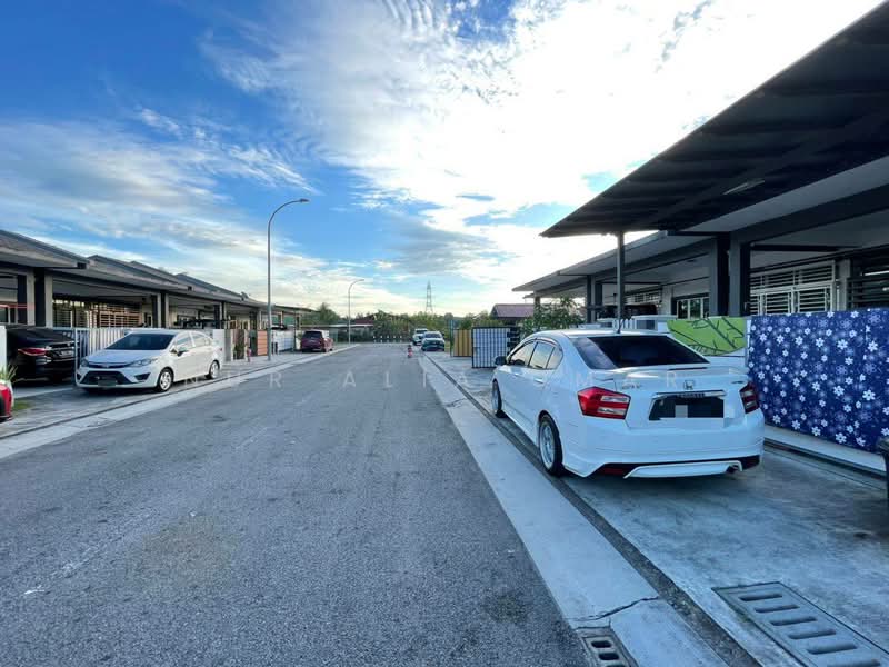 Rumah Teres 1 Tingkat untuk Dijual di Shah Alam (Selangor) - Nur Alia Omar - Exterior - PropertyGuru.com.my