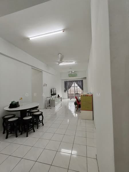 Apartment for Rent at Jalil Damai Apartments - Grace Tham - Living Room - PropertyGuru.com.my
