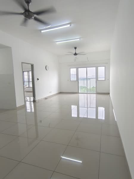 Servis Apartment untuk Dijual di The Wharf Residence - YEN KEE LIONG - Living Room - PropertyGuru.com.my