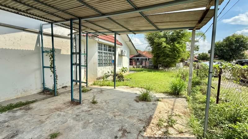 1-storey Terraced House for Sale in Taman Langat Jaya (Bangi) - HjLim . - Exterior - PropertyGuru.com.my