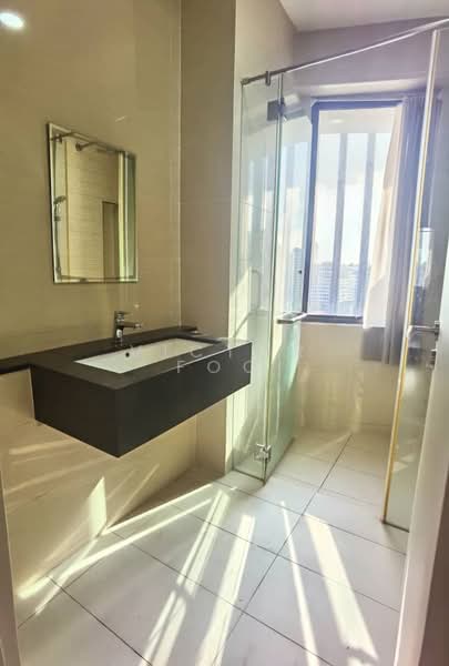 Servis Apartment untuk Disewa di Sapphire Paradigm - Victor Foo - Bathroom - PropertyGuru.com.my