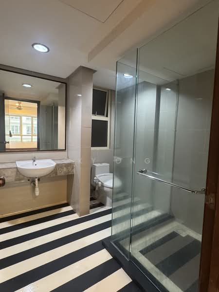 Kondominium untuk Dijual di Northpoint Residences - Oky Ong - Bathroom - PropertyGuru.com.my