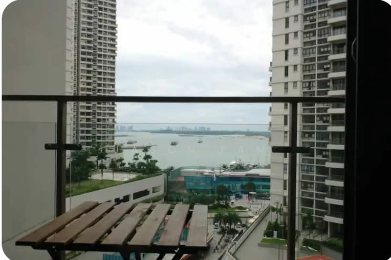 Condominium for Sale at Bay Point @ Country Garden Danga Bay - Jason Fam - Balcony - PropertyGuru.com.my