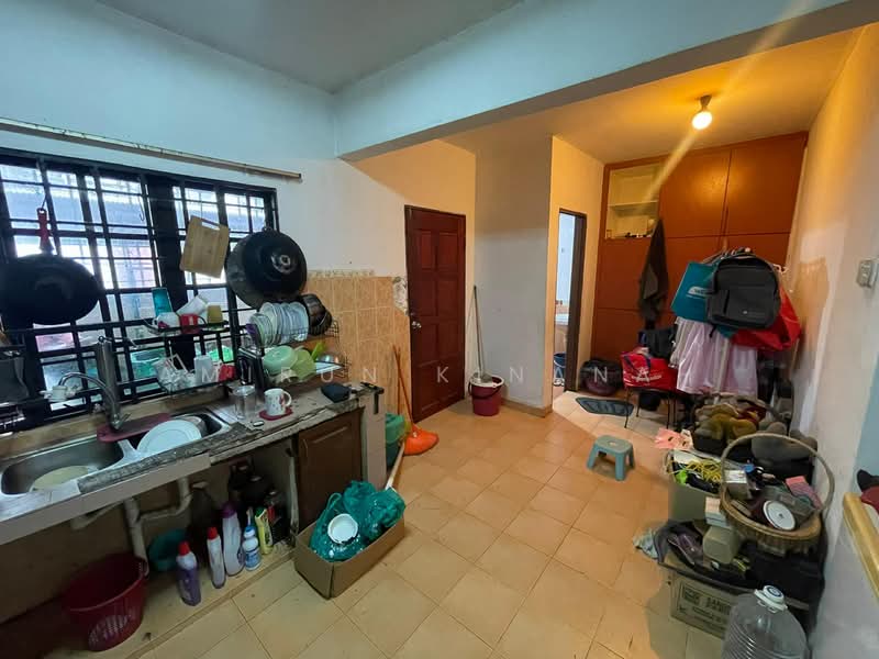 Rumah Teres 2 Tingkat untuk Dijual di SS14 (Subang Jaya) - Amirun Kinanah - Kitchen - PropertyGuru.com.my