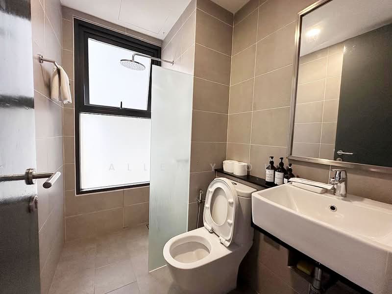 Servis Apartment untuk Dijual di Tropicana 218 Macalister - Allen Yeoh - Bathroom - PropertyGuru.com.my