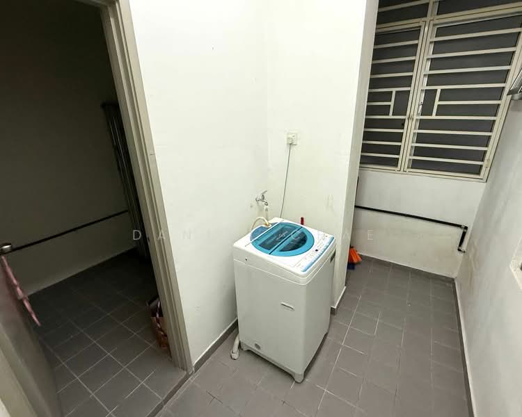 Kondominium untuk Disewa di The Golden Triangle Condominium - Daniel Chae - PropertyGuru.com.my