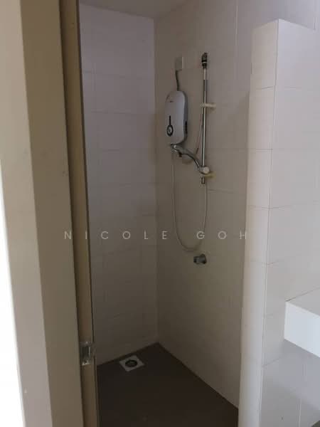Service Residence for Sale at Platinum Lake PV 21 - Nicole Goh - Bathroom - PropertyGuru.com.my