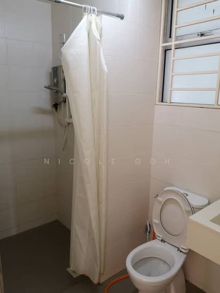 Service Residence for Sale at Platinum Lake PV 21 - Nicole Goh - Bathroom - PropertyGuru.com.my