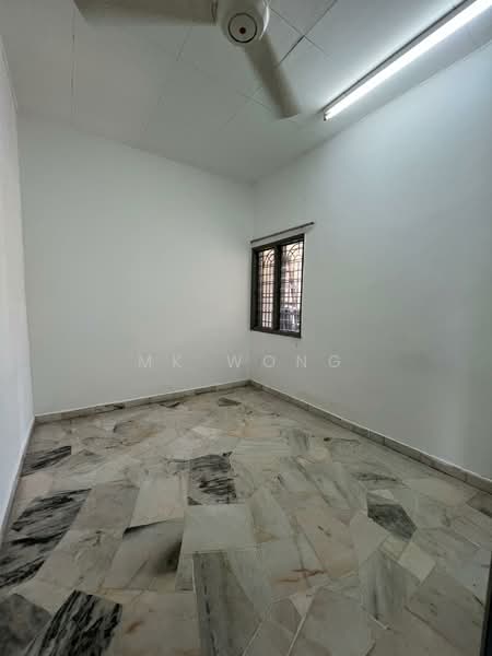 1-storey Terraced House for Sale in Bandar Tun Hussein Onn (Cheras) - Mk Wong - Interior - PropertyGuru.com.my