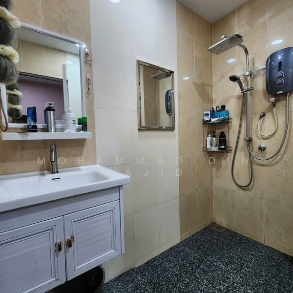 2-storey Terraced House for Sale in Denai Alam (Shah Alam) - Mohammad Din Majid - Bathroom - PropertyGuru.com.my