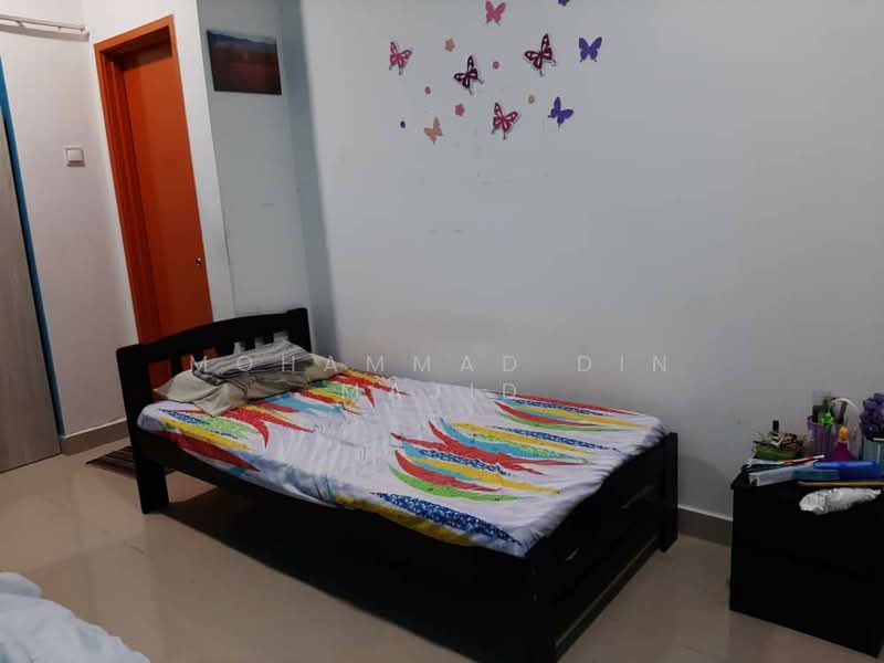 2-storey Terraced House for Sale in Denai Alam (Shah Alam) - Mohammad Din Majid - Bedroom - PropertyGuru.com.my