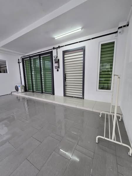 Rumah Teres untuk Disewa di Seremban (Negeri Sembilan) - Lauran Chuah - Entrance - PropertyGuru.com.my