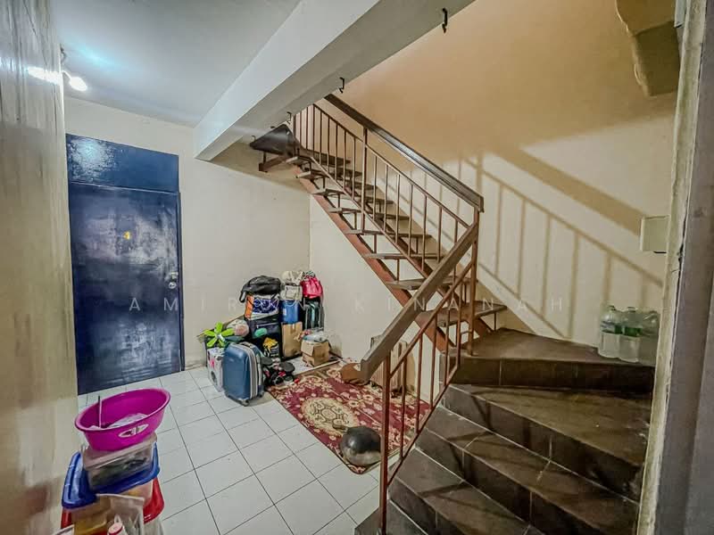 Rumah Teres 2 Tingkat untuk Dijual di Taman Putra Perdana (Puchong) - Amirun Kinanah - Entrance - PropertyGuru.com.my