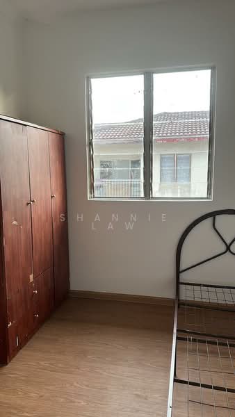 Rumah Flat untuk Dijual di Sri Indah - Shannie Law - Bedroom - PropertyGuru.com.my