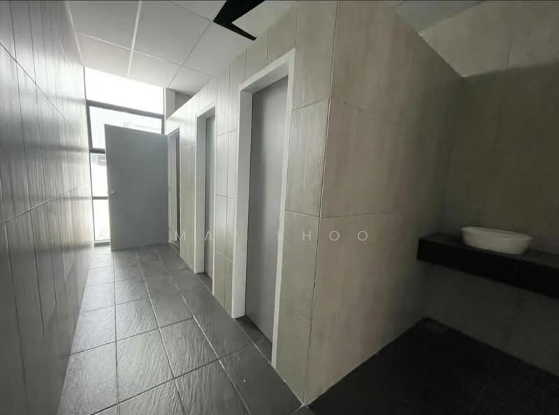 Kilang untuk Disewa di Ulu Tiram (Johor) - May Khoo - Corridor - PropertyGuru.com.my