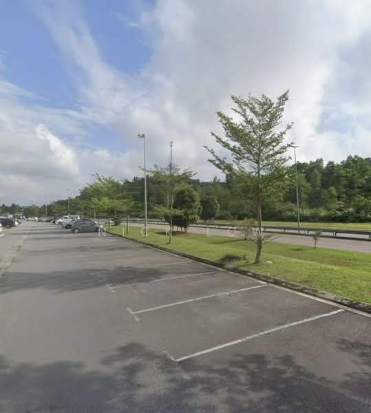Shop for Rent in Taman Nusa Sentral (Iskandar Puteri (Nusajaya)) - Nick Low - Car Park - PropertyGuru.com.my