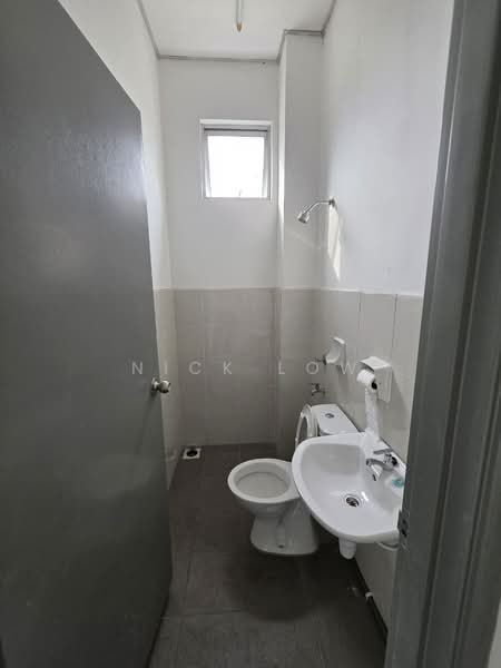 Shop for Rent in Taman Nusa Sentral (Iskandar Puteri (Nusajaya)) - Nick Low - Bathroom - PropertyGuru.com.my