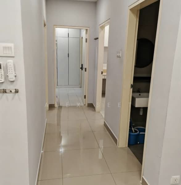 Kondominium untuk Disewa di Sofiya Residensi - Alex Seet - Corridor - PropertyGuru.com.my