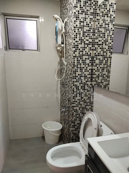 Condominium for Sale at Impian Selatan Kondominium Southern Height - Shannie Law - Bathroom - PropertyGuru.com.my