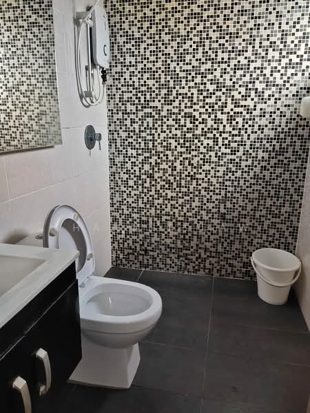 Condominium for Sale at Impian Selatan Kondominium Southern Height - Shannie Law - Bathroom - PropertyGuru.com.my