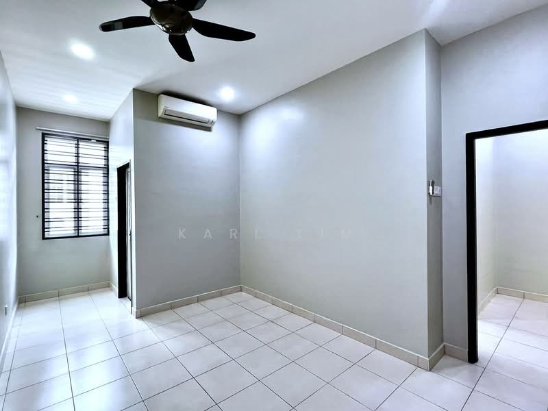 2-storey Terraced House for Sale in Taman Seri Austin (Tebrau) - Karl Lim - Interior - PropertyGuru.com.my