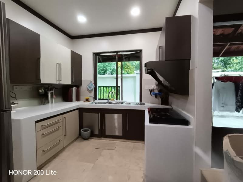 Bungalow for Sale in Bukit Rahman Putra (Sungai Buloh) - Chin JL - Kitchen - PropertyGuru.com.my