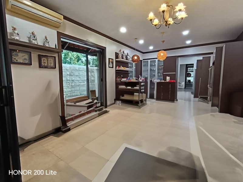 Bungalow for Sale in Bukit Rahman Putra (Sungai Buloh) - Chin JL - Living Room - PropertyGuru.com.my
