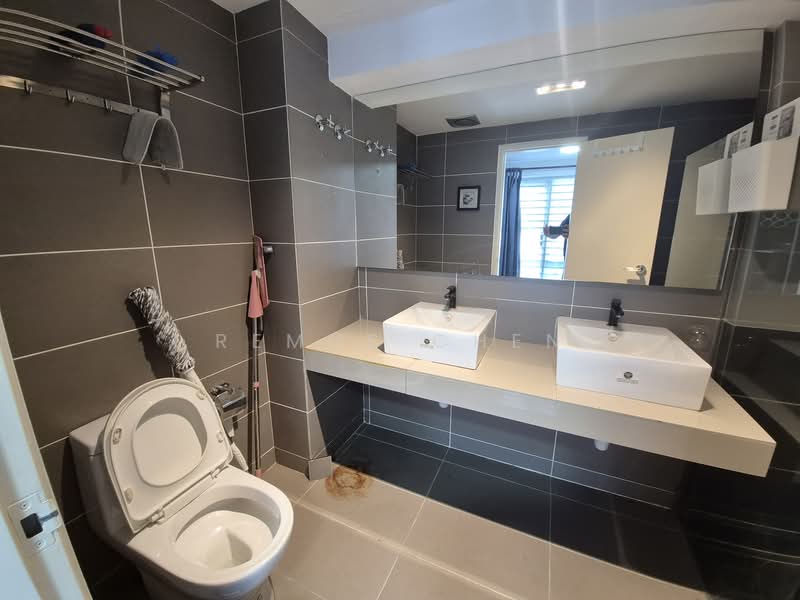 4.5-storey Terraced House for Rent in Villa Domus (Batu Caves) - Remus Chen - Bathroom - PropertyGuru.com.my