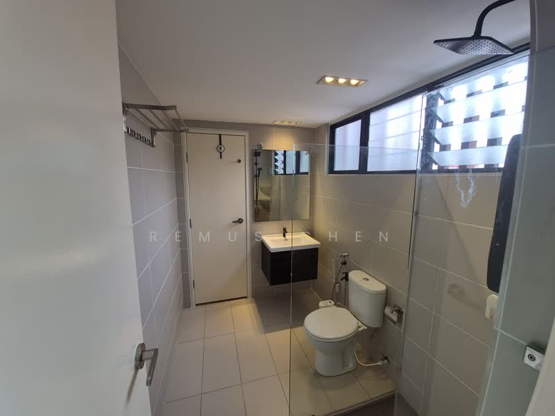 4.5-storey Terraced House for Rent in Villa Domus (Batu Caves) - Remus Chen - Bathroom - PropertyGuru.com.my