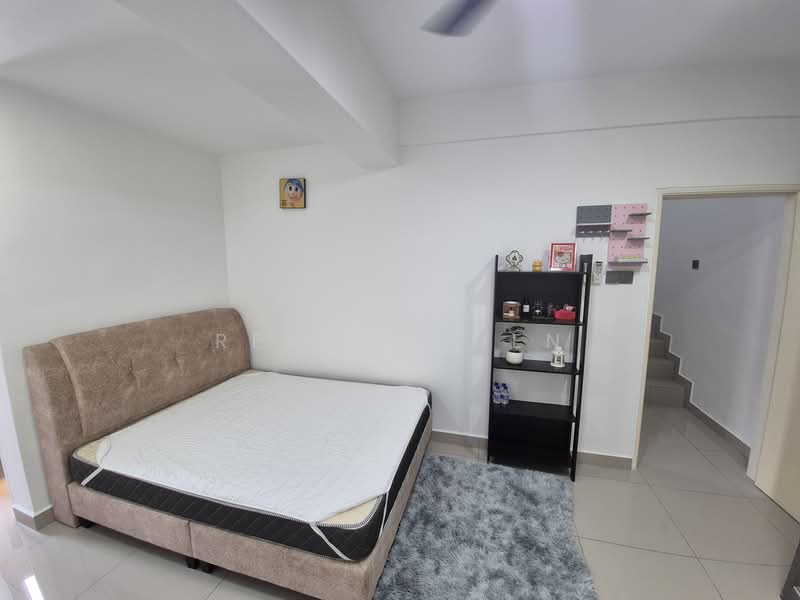 4.5-storey Terraced House for Rent in Villa Domus (Batu Caves) - Remus Chen - Bedroom - PropertyGuru.com.my
