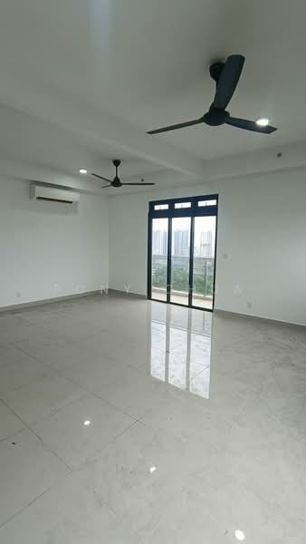 Servis Apartment untuk Disewa di Meridin Executive Suites @ The Meridin - Pony Chua - Living Room - PropertyGuru.com.my