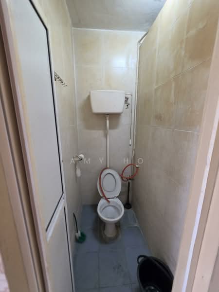 1.5-storey Terraced House for Sale in Taman Sri Segambut (Segambut) - Amy Ho - Bathroom - PropertyGuru.com.my