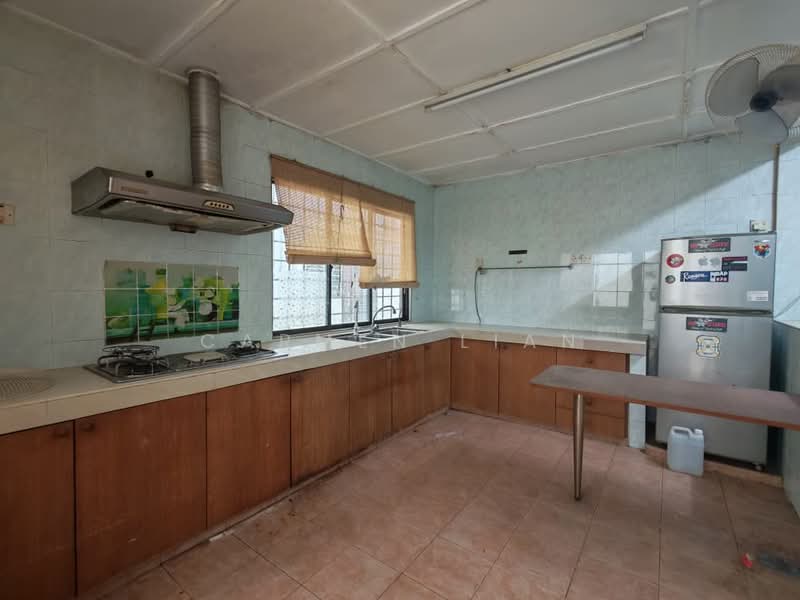 Rumah Teres 2 Tingkat untuk Disewa di Bandar Sri Damansara (Selangor) - Carmen Lian - Kitchen - PropertyGuru.com.my