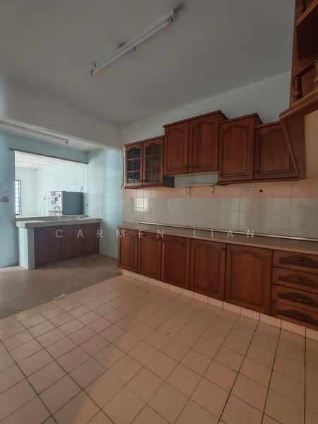 2-storey Terraced House for Rent in Bandar Sri Damansara (Selangor) - Carmen Lian - Kitchen - PropertyGuru.com.my