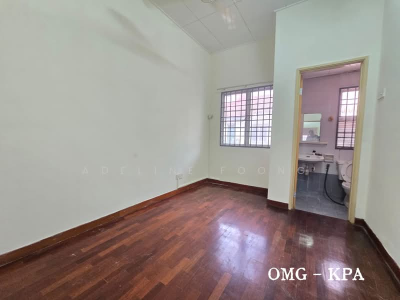 Rumah Teres untuk Dijual di Bandar Botanic (Klang) - Adeline Foong - PropertyGuru.com.my