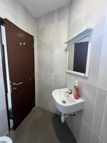 Service Residence for Rent at J.Dupion Residence - Luff Lee - Bathroom - PropertyGuru.com.my