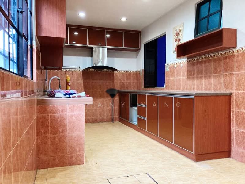 Rumah Teres 2 Tingkat untuk Dijual di Bukit Beruntung (Selangor) - Tiffany Yang - Kitchen - PropertyGuru.com.my