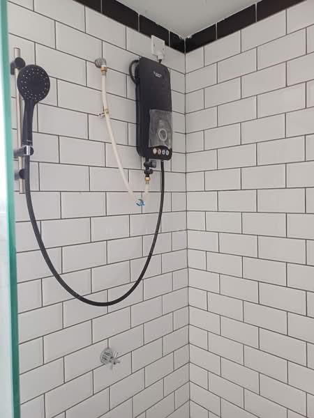 Service Residence for Rent at E'Island Lake Haven - Hui Qi - Bathroom - PropertyGuru.com.my